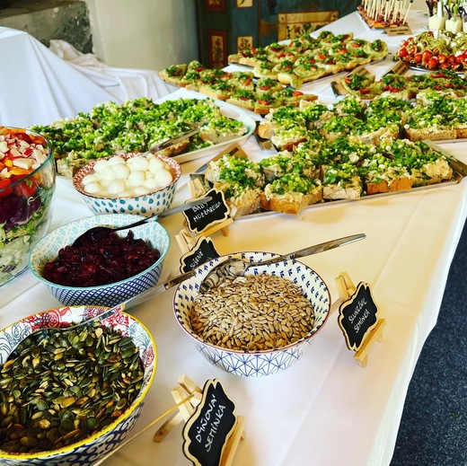 STUDENÝ RAUT - CATERING.JPG