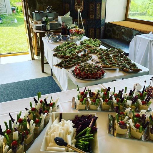 RAUT - CATERING.JPG